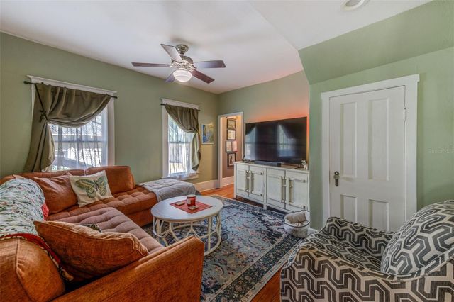 615 GROVE STREET N, St Petersburg, FL 33701