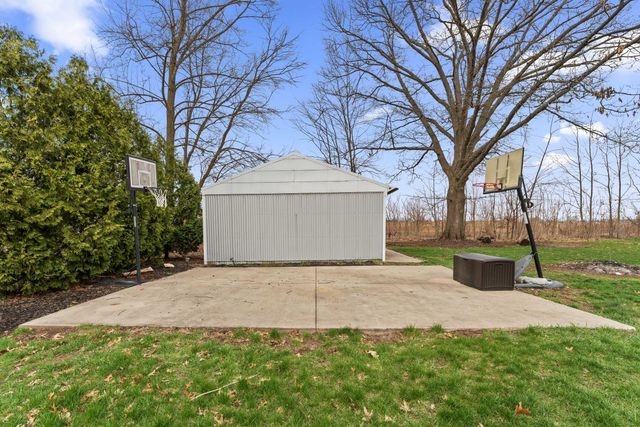 31486 County Line Road, Dowagiac, MI 49047