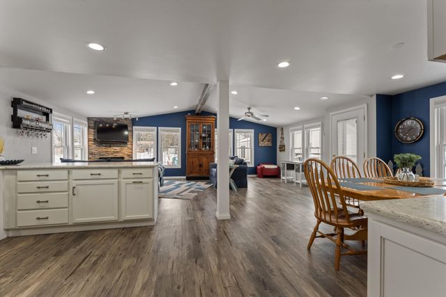 31486 County Line Road, Dowagiac, MI 49047