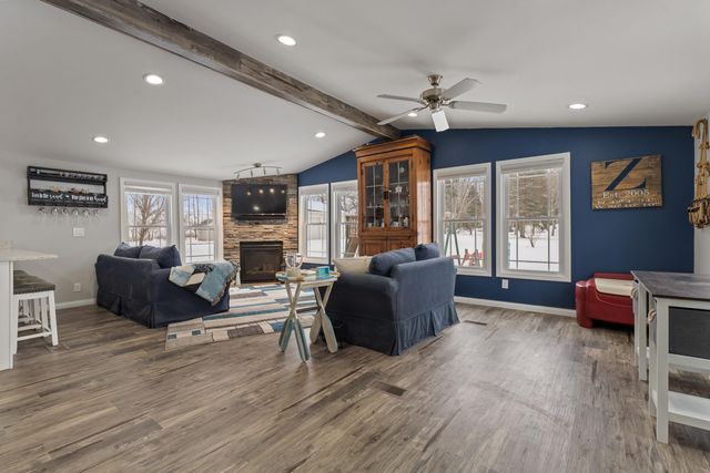 31486 County Line Road, Dowagiac, MI 49047