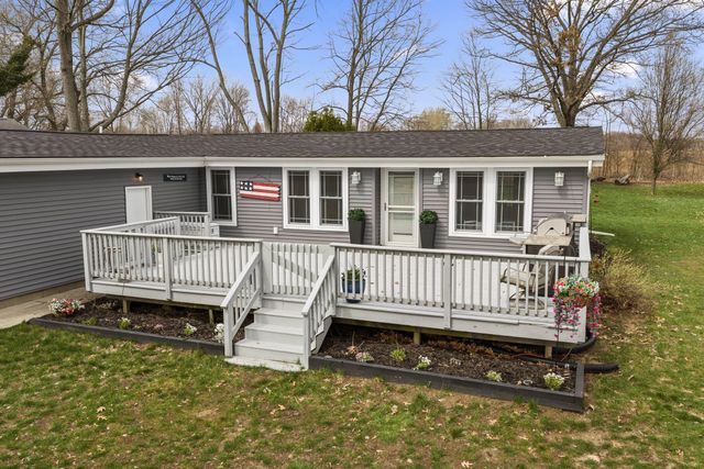 31486 County Line Road, Dowagiac, MI 49047