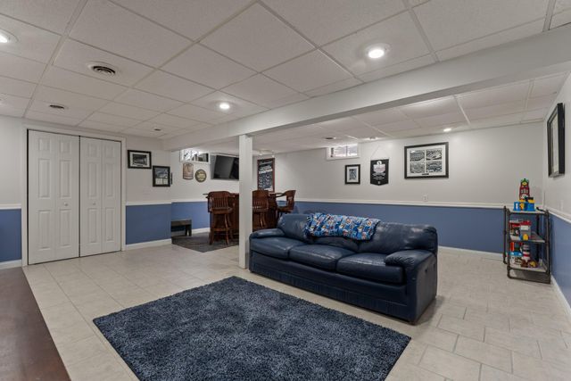 31486 County Line Road, Dowagiac, MI 49047