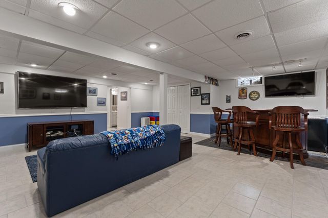 31486 County Line Road, Dowagiac, MI 49047