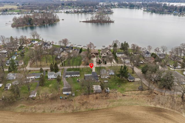 31486 County Line Road, Dowagiac, MI 49047