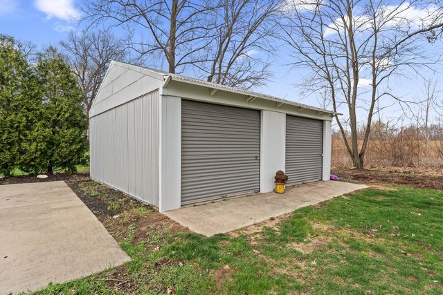 31486 County Line Road, Dowagiac, MI 49047