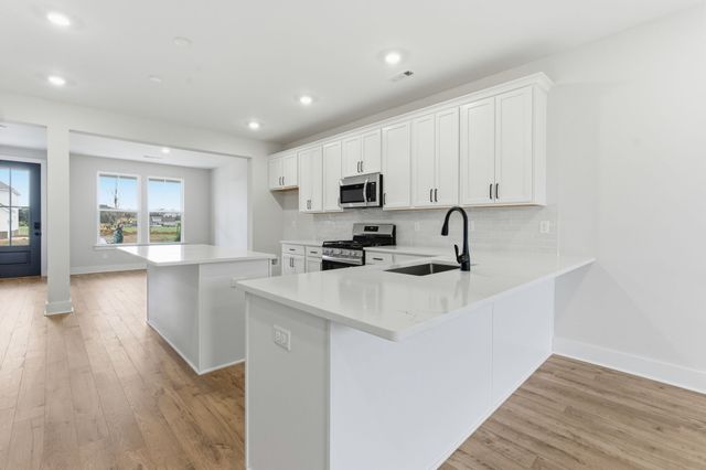 1443 Charles Drive, Chapel Hill, TN 37034