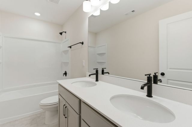 1443 Charles Drive, Chapel Hill, TN 37034