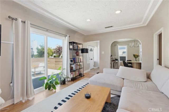 1224 24th, Santa Monica, CA 90404