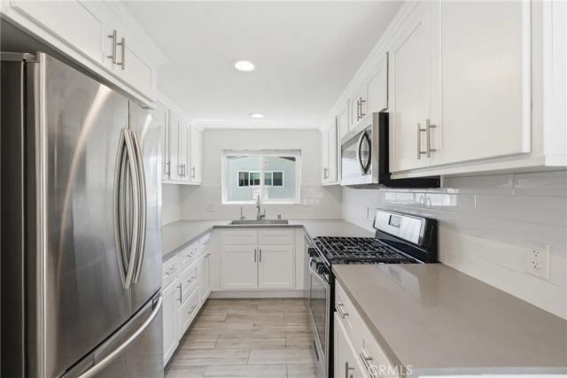 1224 24th, Santa Monica, CA 90404