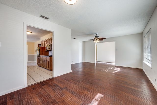 1405 Lakewood Drive, Sherman, TX 75092