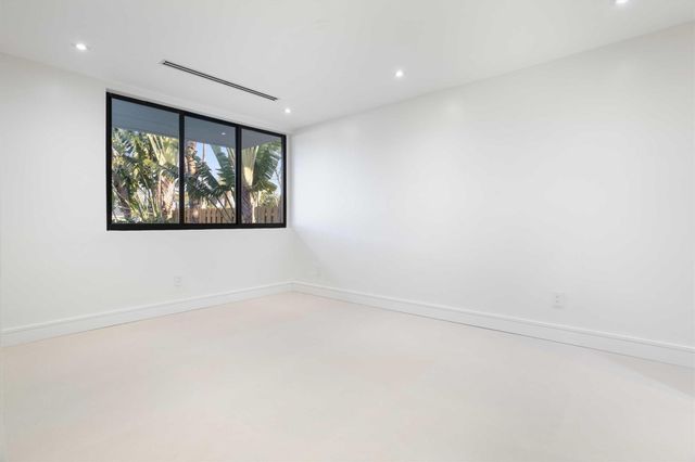 2791 NE 57th Court, Fort Lauderdale, FL 33308