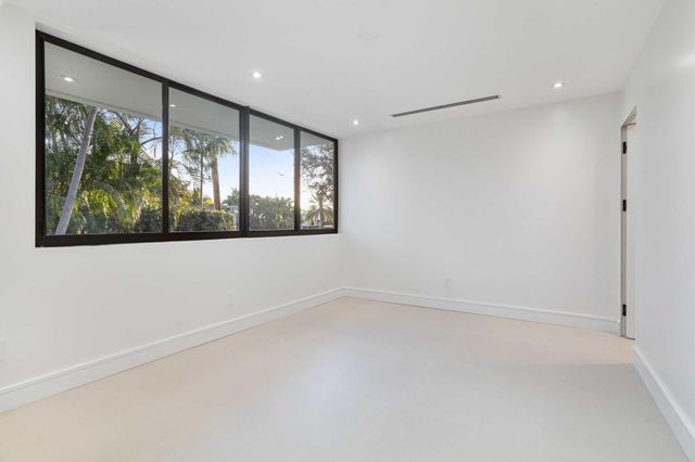 2791 NE 57th Court, Fort Lauderdale, FL 33308