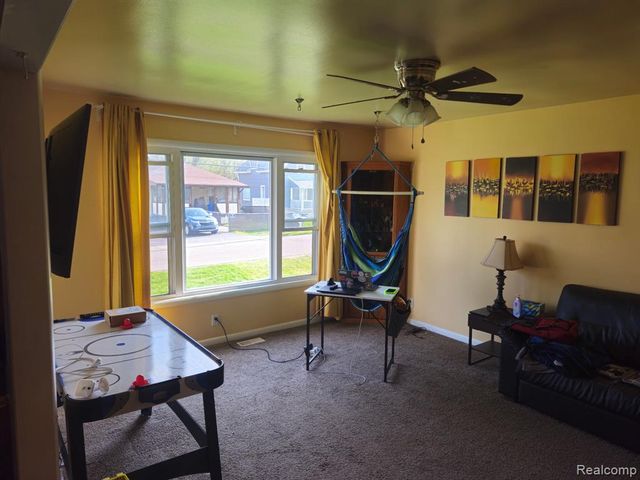 1353 E Decamp Street, Burton, MI 48529