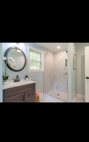 10 Oriole Road, Windham, NH 03087