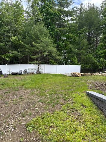 10 Oriole Road, Windham, NH 03087