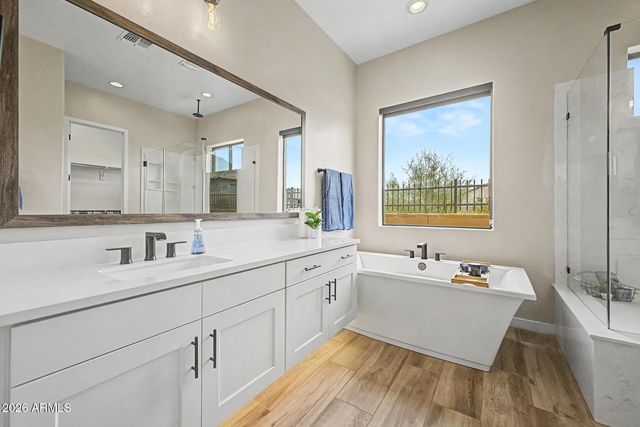 8018 E JAEGER Street, Mesa, AZ 85207