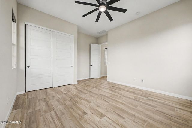 8018 E JAEGER Street, Mesa, AZ 85207