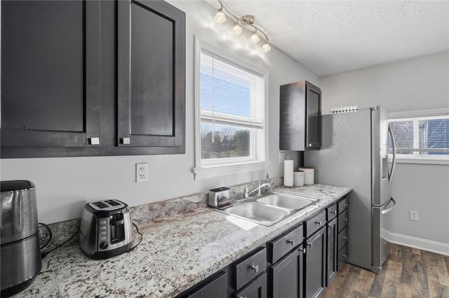 1605 4th St, Patterson Twp, PA 15010