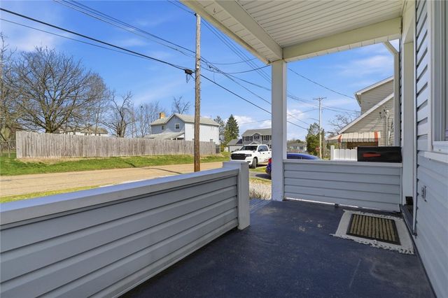 1605 4th St, Patterson Twp, PA 15010