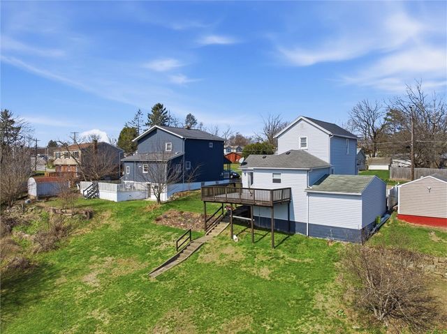 1605 4th St, Patterson Twp, PA 15010