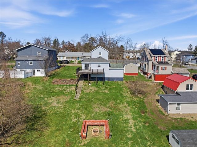 1605 4th St, Patterson Twp, PA 15010