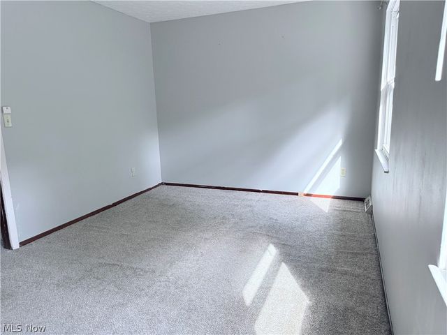 1750 Oneida Avenue, Cuyahoga Falls, OH 44221