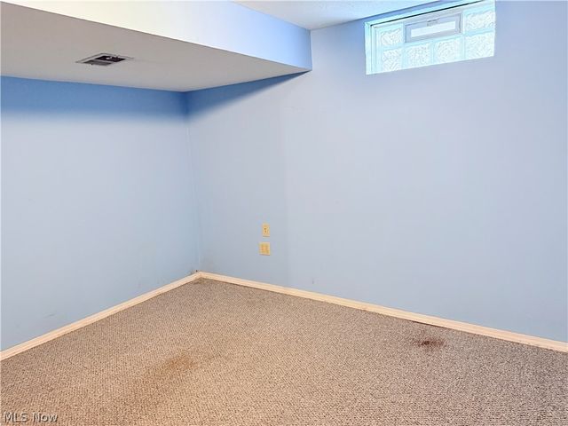 1750 Oneida Avenue, Cuyahoga Falls, OH 44221