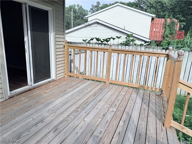 1750 Oneida Avenue, Cuyahoga Falls, OH 44221