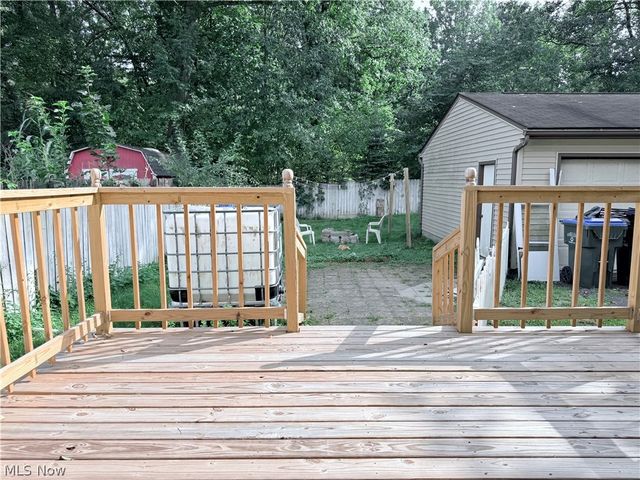 1750 Oneida Avenue, Cuyahoga Falls, OH 44221