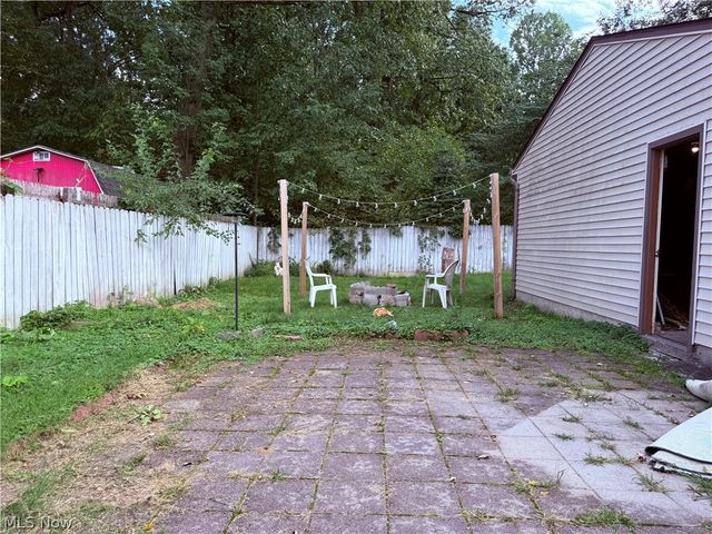 1750 Oneida Avenue, Cuyahoga Falls, OH 44221