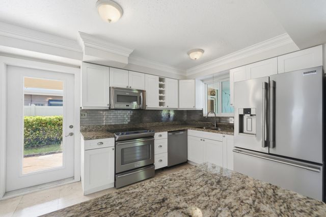 2685 SE 6th Street, Pompano Beach, FL 33062