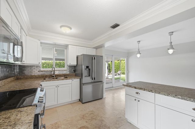 2685 SE 6th Street, Pompano Beach, FL 33062