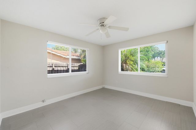 2685 SE 6th Street, Pompano Beach, FL 33062