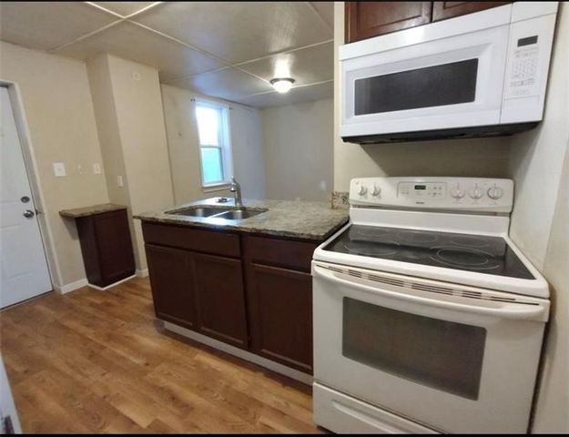 520 Brinton Ave, Trafford, PA 15085