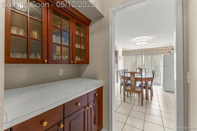 30060 Bristol Lane, Bingham Farms, MI 48025