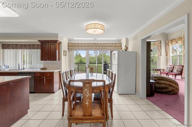 30060 Bristol Lane, Bingham Farms, MI 48025