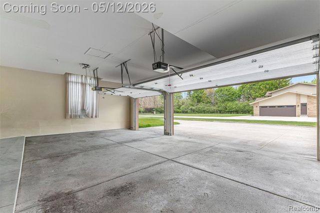 30060 Bristol Lane, Bingham Farms, MI 48025