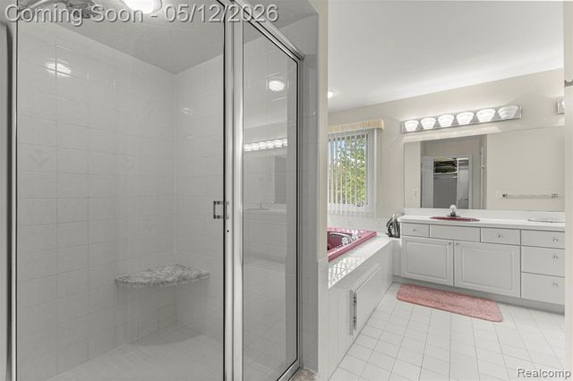30060 Bristol Lane, Bingham Farms, MI 48025