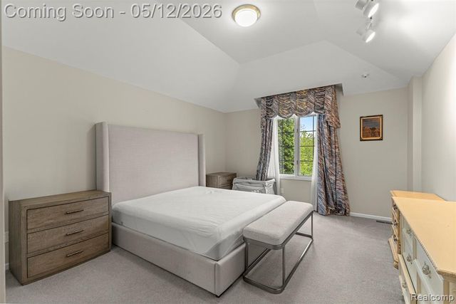 30060 Bristol Lane, Bingham Farms, MI 48025