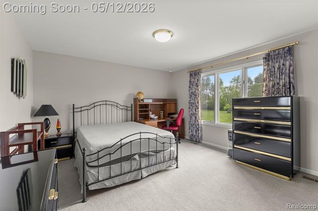 30060 Bristol Lane, Bingham Farms, MI 48025