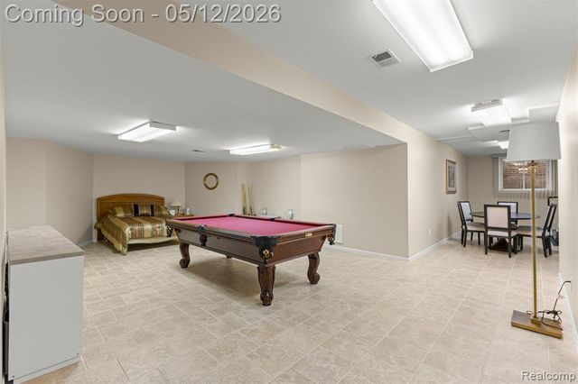 30060 Bristol Lane, Bingham Farms, MI 48025
