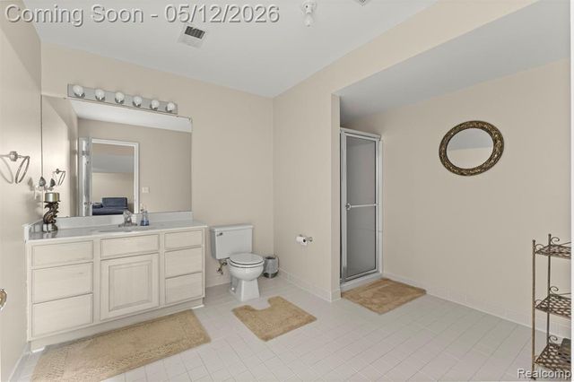 30060 Bristol Lane, Bingham Farms, MI 48025