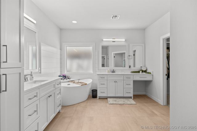 4014 W Albuquerque Place S, Broken Arrow, OK 74011