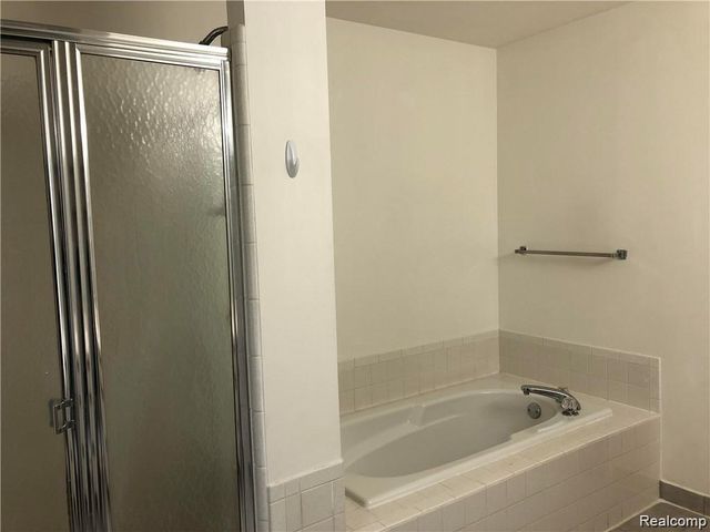 3219 Featherstone Court, Ann Arbor, MI 48105