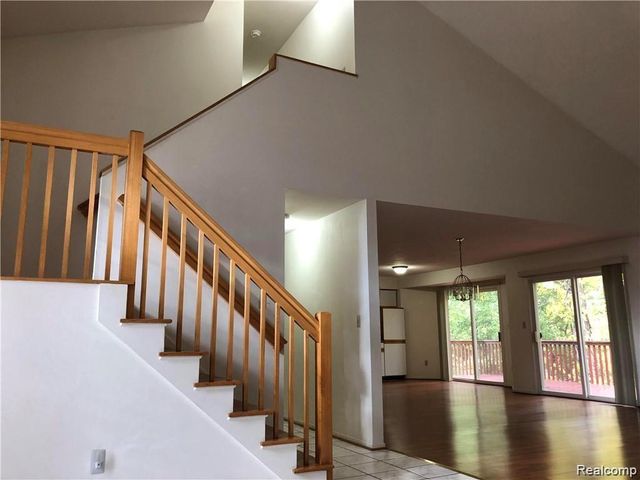 3219 Featherstone Court, Ann Arbor, MI 48105