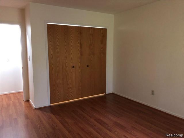 3219 Featherstone Court, Ann Arbor, MI 48105