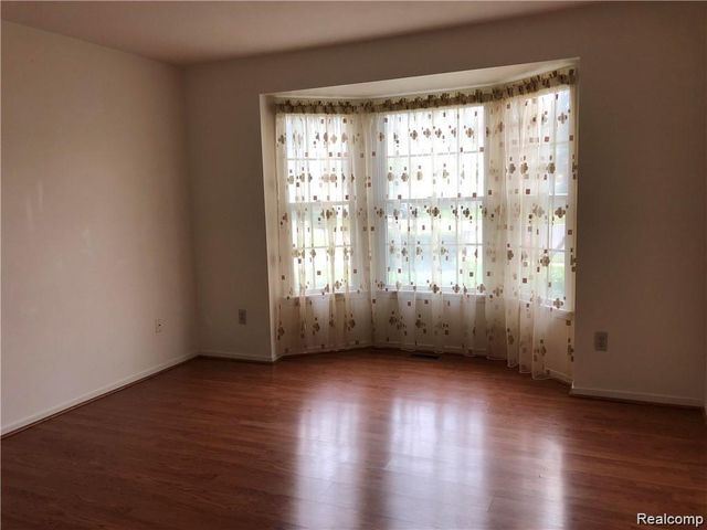 3219 Featherstone Court, Ann Arbor, MI 48105