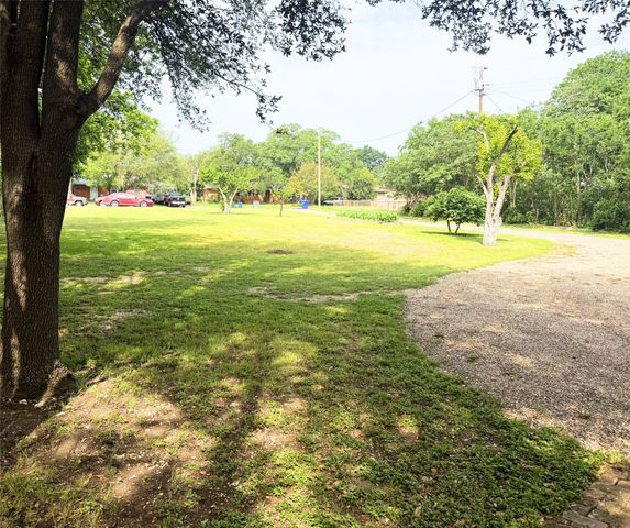 2815 N 43rd Street, Waco, TX 76710