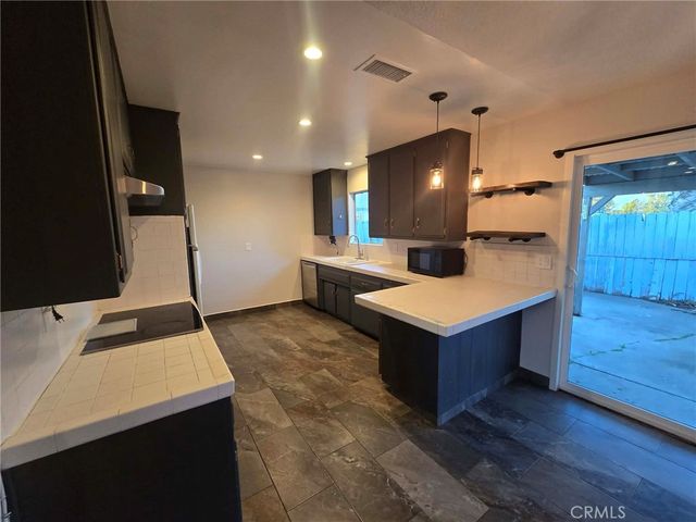 607 6th, Norco, CA 92860