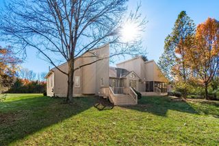 980 Pollock Road, Delaware, OH 43015